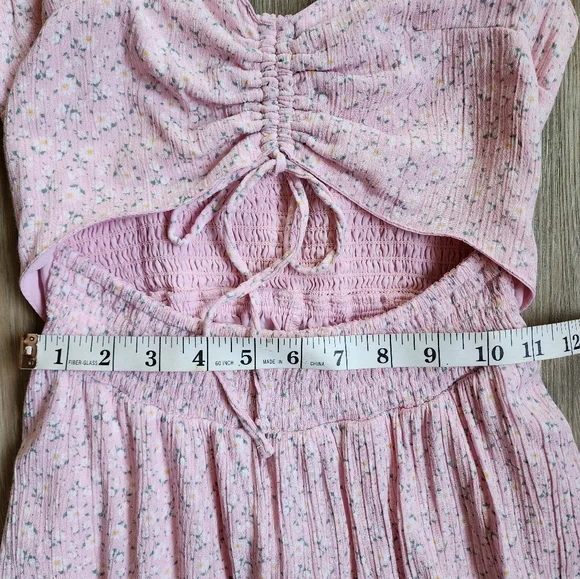 HOLLISTER HI-LO CUT OUT DRESS - Picture 8 of 16